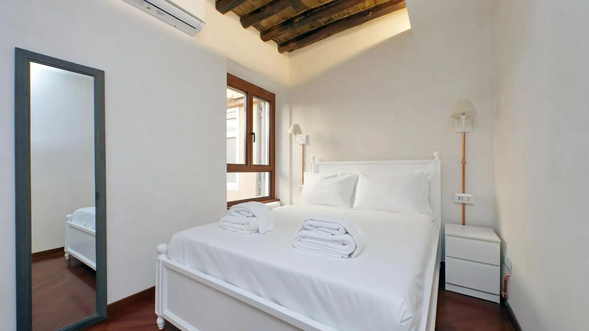 Dainty Suite Paradiso Near Piazza Navona Rom